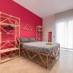 https://mji-design-house.barihotels.org